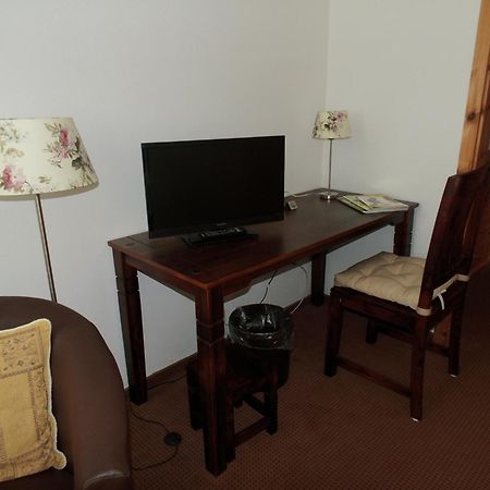 Pension & Restaurant "Alte Schule" Kluis Room photo